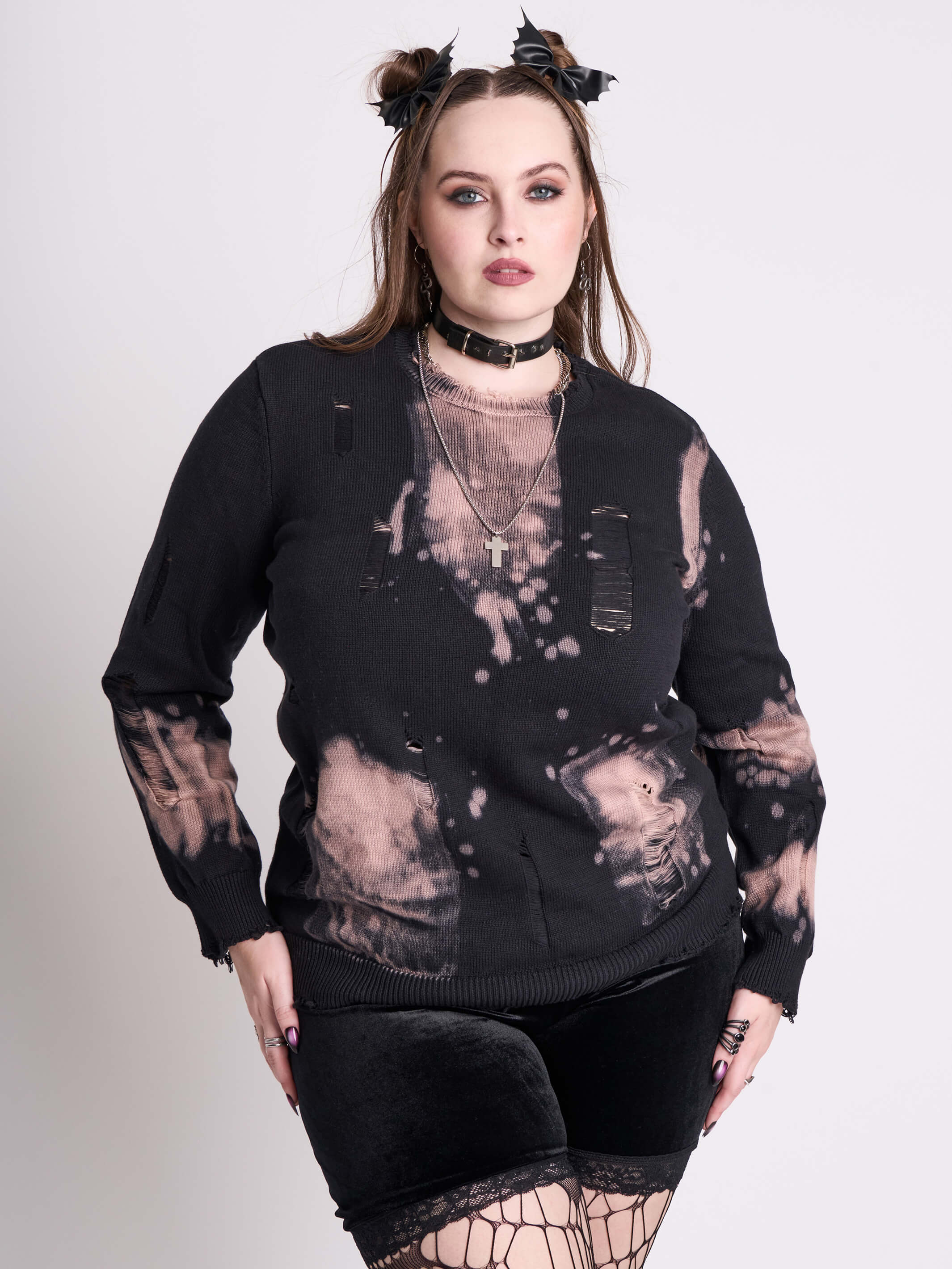 FALLING TO PIECES SWEATER