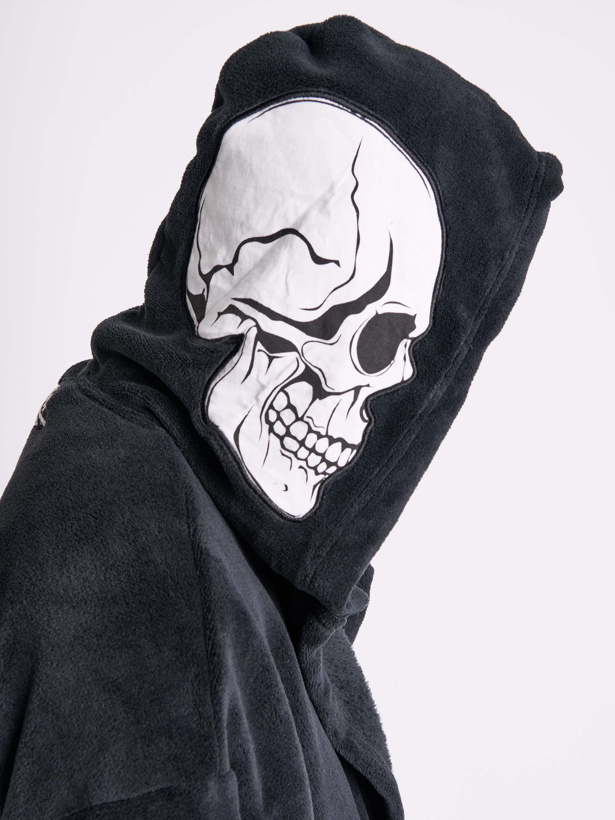 SKELETON ROBE