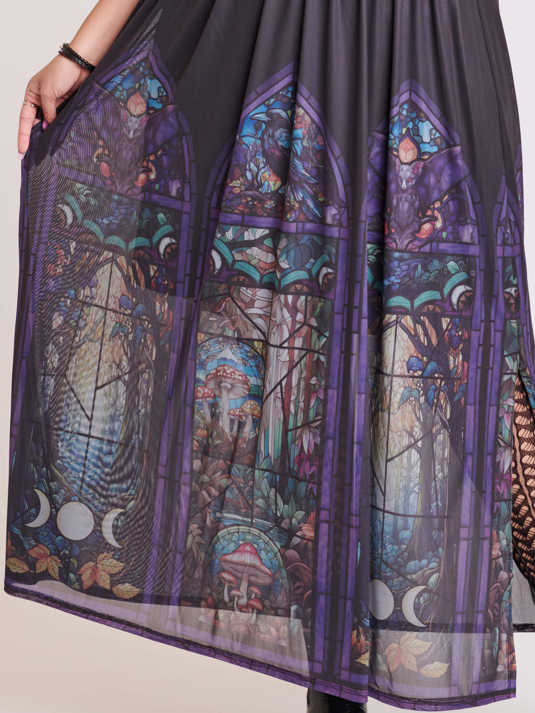 Dressin gaudy hours 2025