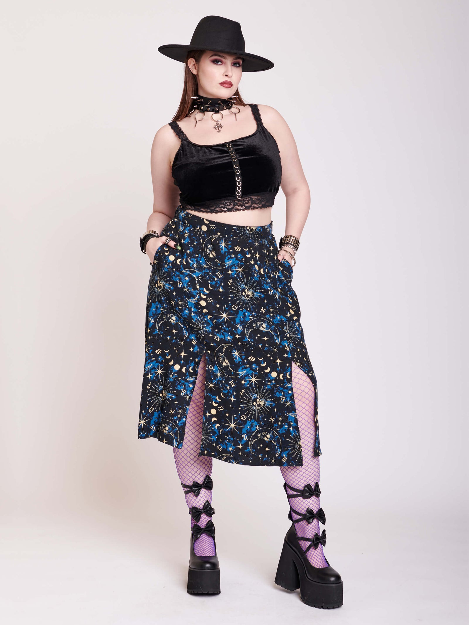 plus size fancy gothic  Curvy outfits, Curvy girl outfits, Fashion